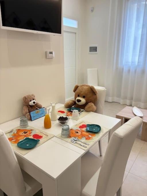 Teddy'S Home Luminoso Accogliente E Moderno Racale Exteriör bild